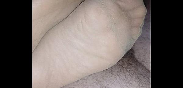  footjob with nylon socks and cumshot